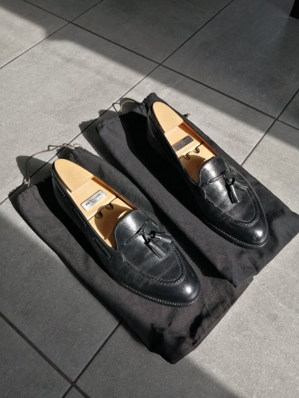 BEAUTIFUL JM WESTON BLACK TASSEL LOAFER - Picture 2 of 5
